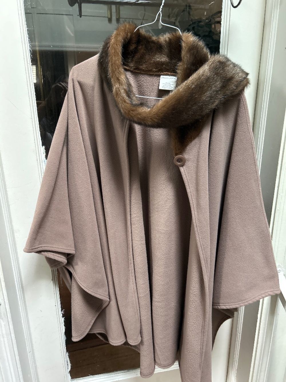 Preston & York Cape